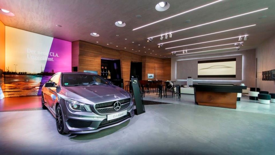 Mercedes-Benz 2020 – predstavitev prodajne in marketinške strategije.