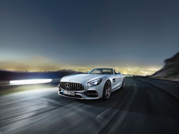 Mercedes-AMG GT zgoraj brez